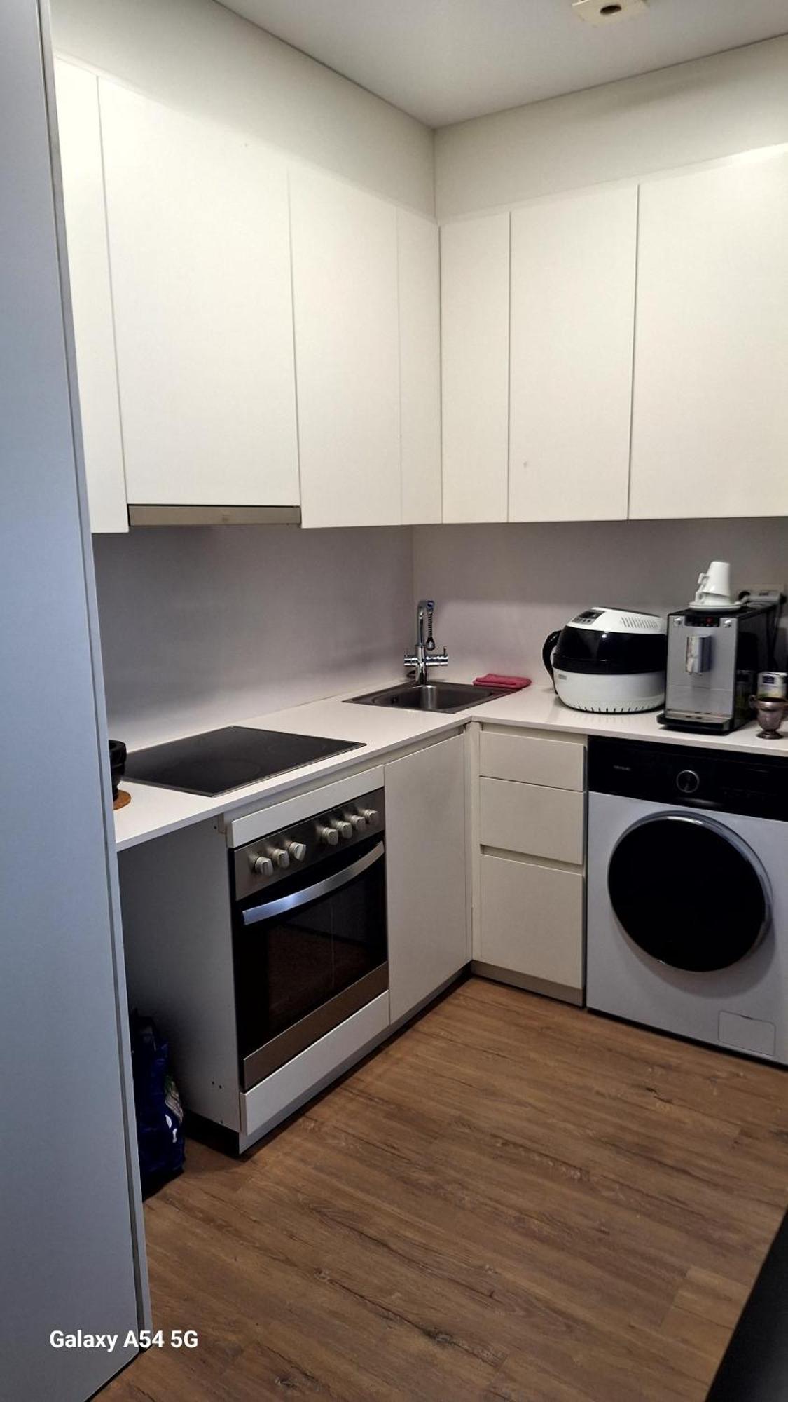 Bed & Breakfast Deluxe With Private Bathroom